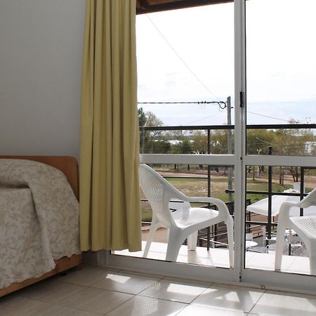 Brisas Del Lago Apartamentos Colón Exteriör bild