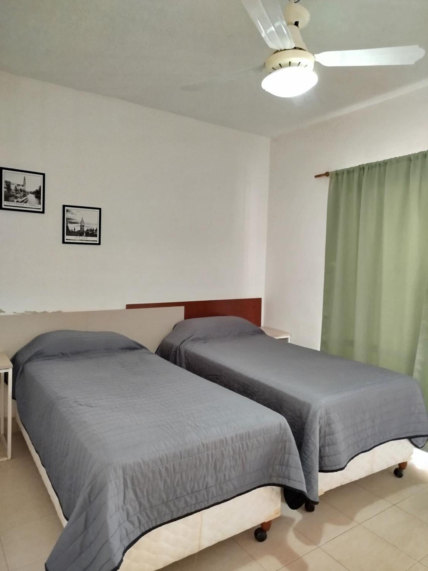 Brisas Del Lago Apartamentos Colón Exteriör bild